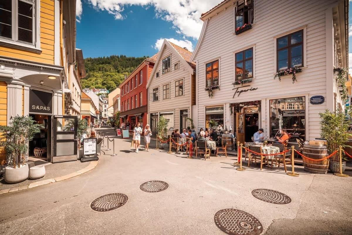 Dinbnb Homes I The 1880 Authentic Bergen Dream I 500M From Bryggen Екстер'єр фото